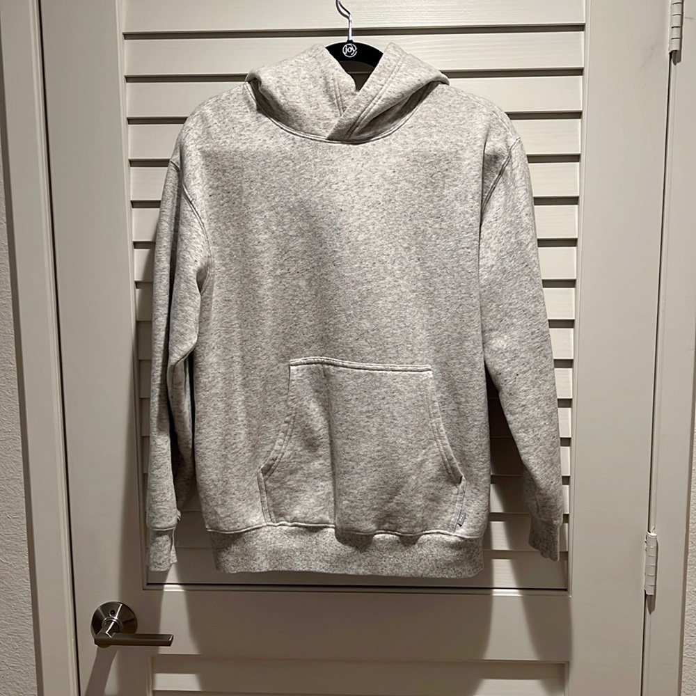 Women’s Aritzia TNA hoodie